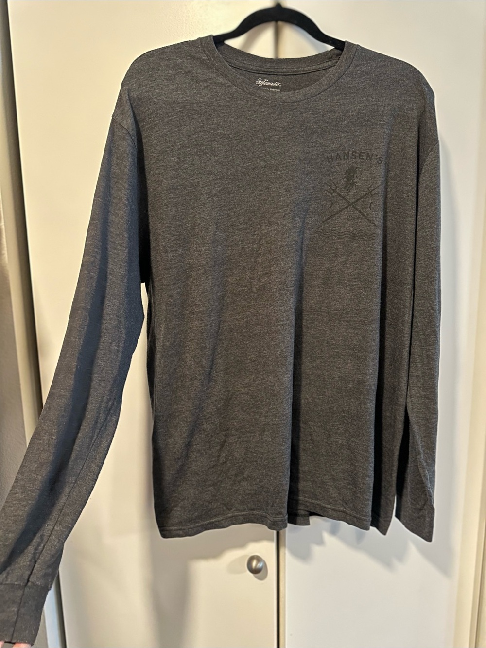 Hansen's Men's Long Sleeve Graphic Tee - Dark Gray